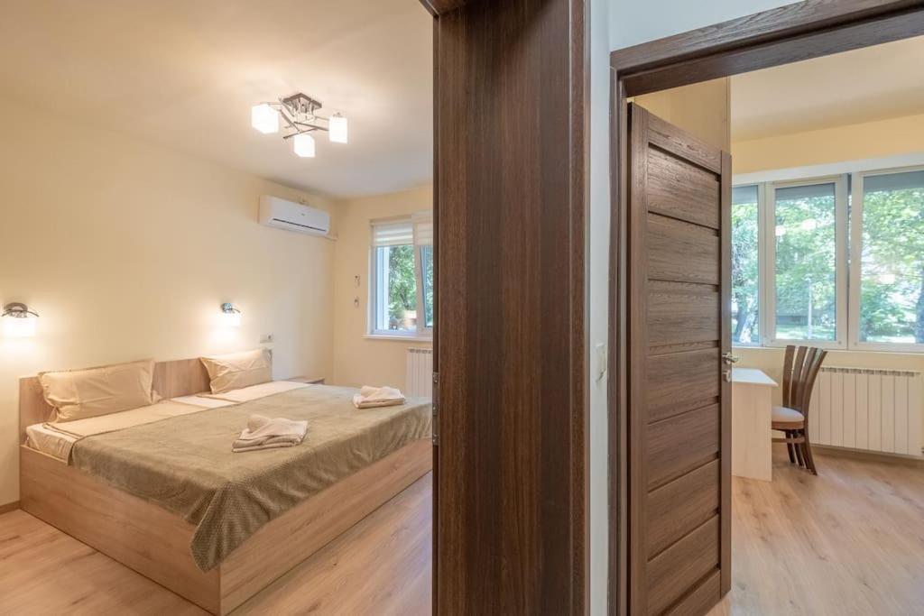 Top Location, Brand New 3 Bdrm Apt & Free Parking Sofya Dış mekan fotoğraf