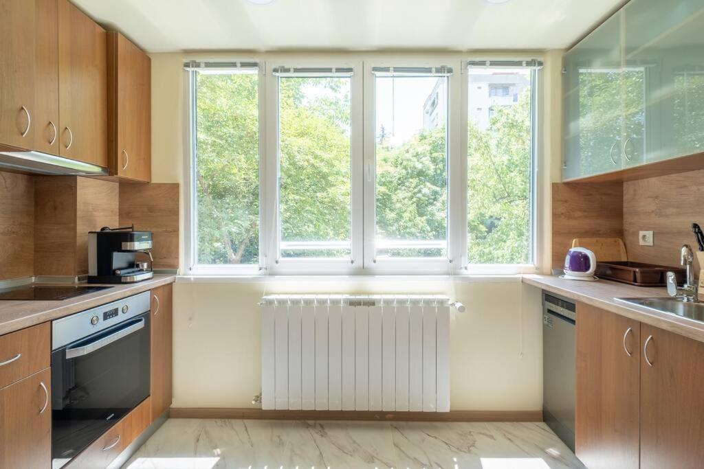 Top Location, Brand New 3 Bdrm Apt & Free Parking Sofya Dış mekan fotoğraf